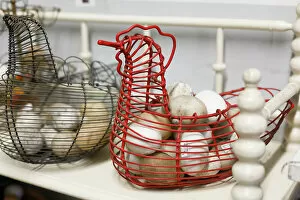 City Gallery: Chicken-shaped metal baskets holding rocks
