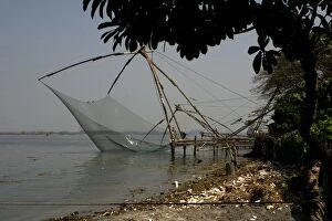 Images Dated 14th January 2005: Chinese fishing nets