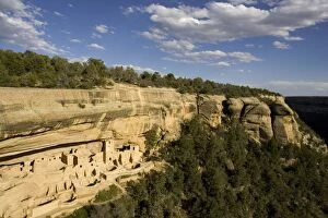 Images Dated 24th April 2005: Cliff Palace is the largest Anasazi cliff dwelling