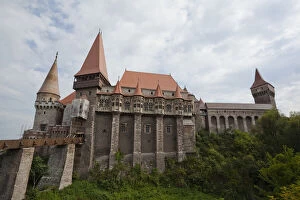 Corvins Castle (Corvinesti or Hunedorestilor)