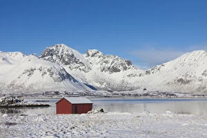 Cottage in snowy landscape - Lofoten - Norway
