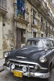 Images Dated 21st January 2008: Cuba - US cars and road cruisers from the 1950s