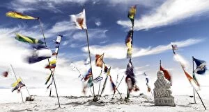Images Dated 16th April 2014: Dakar Rally Monument to the Flag