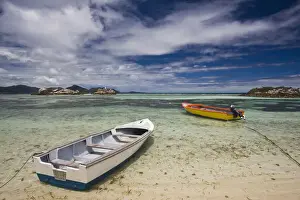 Seychelles Prints: DDE-90021712