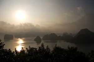 Vietnam Prints: DDE-90025680