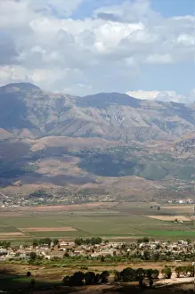 Mountainous Prints: DDE-90028652