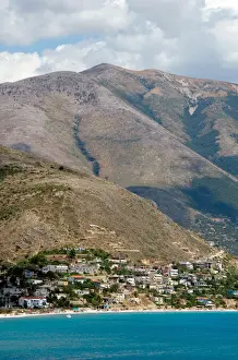 Mountainous Prints: DDE-90028661