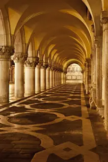 Walkway Prints: DDE-90032268
