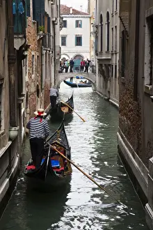 Gondola Prints: DDE-90032615