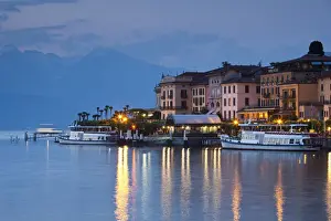Ferry Prints: DDE-90032689