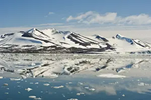 Longyearbyen Prints: DDE-90033490