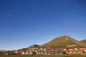 Longyearbyen Prints: DDE-90033543