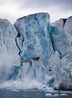 Icebergs Prints: DDE-90033814