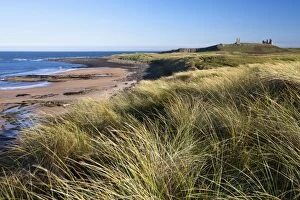 Images Dated 4th October 2010: Dunstanburgh Castle - view from Embleton Bay looking south