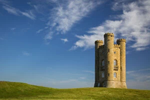 Middle Gallery: Early morning at the Broadway Tower, Worcestershire