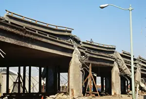 Earthquake FG 5543 Collapsed freeway at Oakland California USA, Earthquake 17th October 1989. © Francois Gohier / ARDEA LONDON