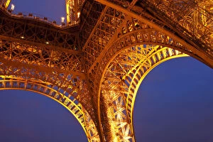 Eiffel Tower at twilight, Paris, France