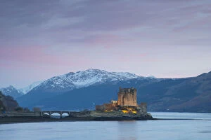 Images Dated 16th October 2018: Eilean Donan Castle at Loch Duich - Kyle of Lochalsh - Scotland Date: 16-Oct-18