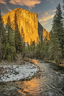 Yosemite Collection: El Capitan and Merced River, Yosemite, California. Date: 09-02-2022