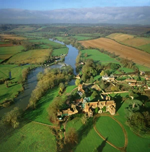 Buildings Gallery: England - Aerial view, Mapledurham and River Thames