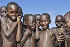Images Dated 4th August 2006: Ethiopia - Surma children: tribe of south west Ethiopia
