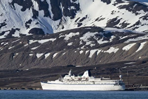 Europe, Norway, Svalbard. Cruise ship Princess