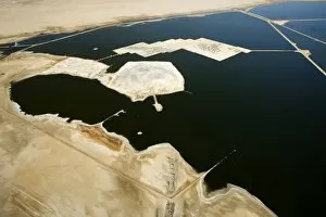 Images Dated 7th March 2009: Evaporation ponds for the commercial extraction of sea salt - Near Swakopmund - Namib Deser