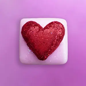Valentine Prints: Fairy Cake - heart Digital Manipulation: background colour
