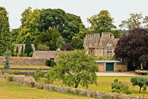 Features Gallery: Farm house outside Lower Slaughter. Cotswolds in