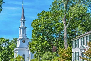 Images Dated 6th July 2021: First Parish Church, Harrington House, Lexington Battle Green, Massachusetts