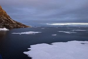 Images Dated 26th August 2003: Floating ice in water. North Spitzberg, North Svalbard