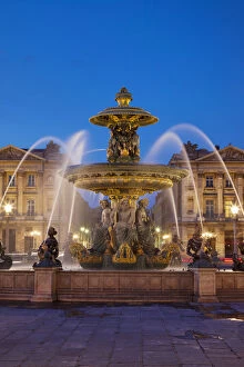 Images Dated 17th September 2013: Fontaine des Fleuves, Fountain of Rivers