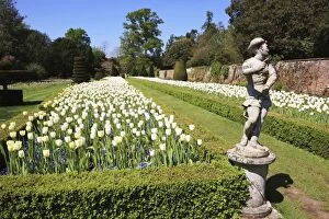Images Dated 6th May 2008: The Fountain of Love at Cliveden Buckinghamshire England