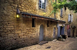 Alley Gallery: France, Dordogne. Sarlat-la-Caneda