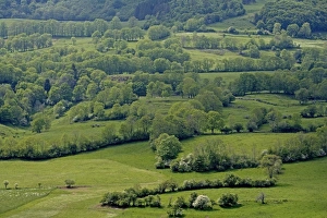 Images Dated 4th June 2006: France - landscape