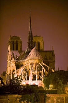Images Dated 26th June 2007: France, Paris. Notre Dame Cathedral lit