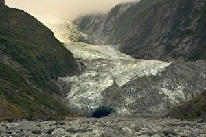 Images Dated 18th February 2008: Franz Josef Glacier river of ice cutting through glacial valley nestled amidst mountains covered