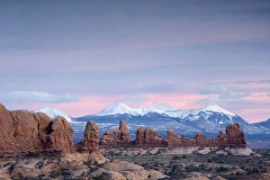 Images Dated 14th November 2006: General view across 'The Windows' area towards La Sal mountains, in winter