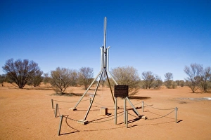 Images Dated 4th August 2008: Geographic Centre of Australia - Near Finke, Northern Territory, Australia