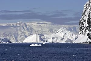 Images Dated 29th October 2006: Gerlache strait - Antarctic Peninsula
