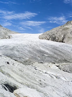 Broken Gallery: Glacier Obersulzbachkees-Venedigerkees