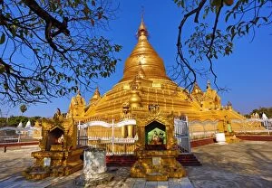 Buddhism Gallery: Gold stupa of Kuthodaw Pagoda, Mandalay, Myanmar (Burma)