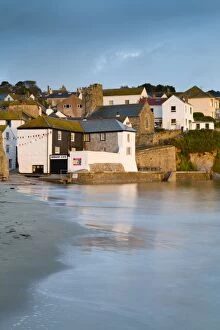 Images Dated 18th September 2012: Gorran Haven - Early Morning - Cornwall - UK