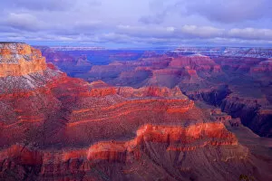 Images Dated 4th April 2009: Grand Canyon - panoramic view from Yavapai Point into the Grand Canyon - dawn - Grand Canyon