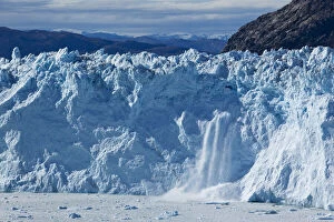 Greenland, Ilulissat, Icebergs calving