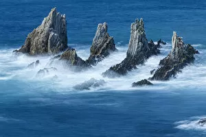 Waves Gallery: Gueirua / Gairua beach - Asturias, Spain. Date: 14-Apr-18