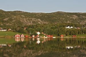 Images Dated 26th July 2008: Houses and boat-houses by waters edge - with reflections - Lauvsnes - Flatanger - Norway