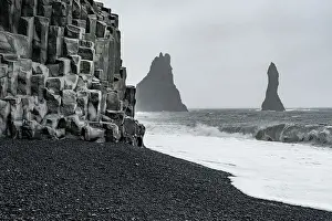 Pebble Prints: Iceland. Black beaches and sea stacks of Reynisfjara, Ring Road. Date: 04-06-2021