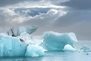 Iceberg Gallery: Iceland. Jokulsarlon Glacier Lagoon