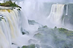 Images Dated 28th July 2010: Iguacu Falls / Iguazu Falls / Iguassu Falls - water